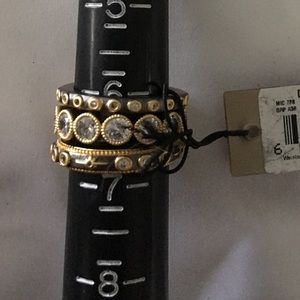 NWT 3 piece stackable ring set